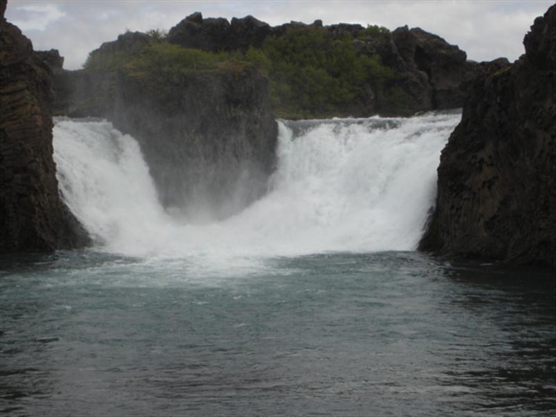 Hjálparfoss