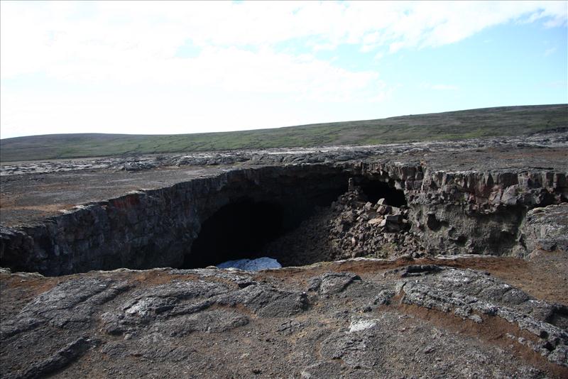 Surtshellir
