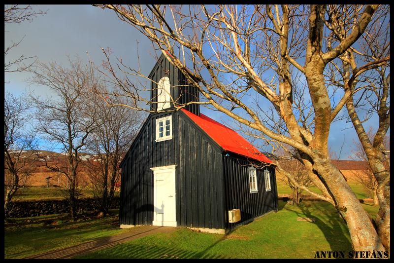 Miðdals Church