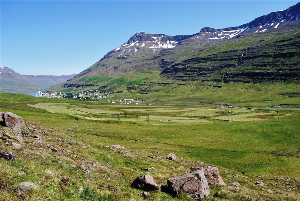 Hagavöllur