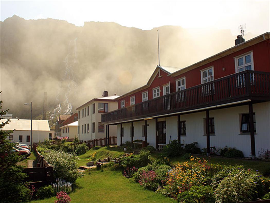 Hotel Djupavik