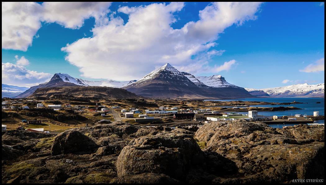 Ísland Í Hnotskurn